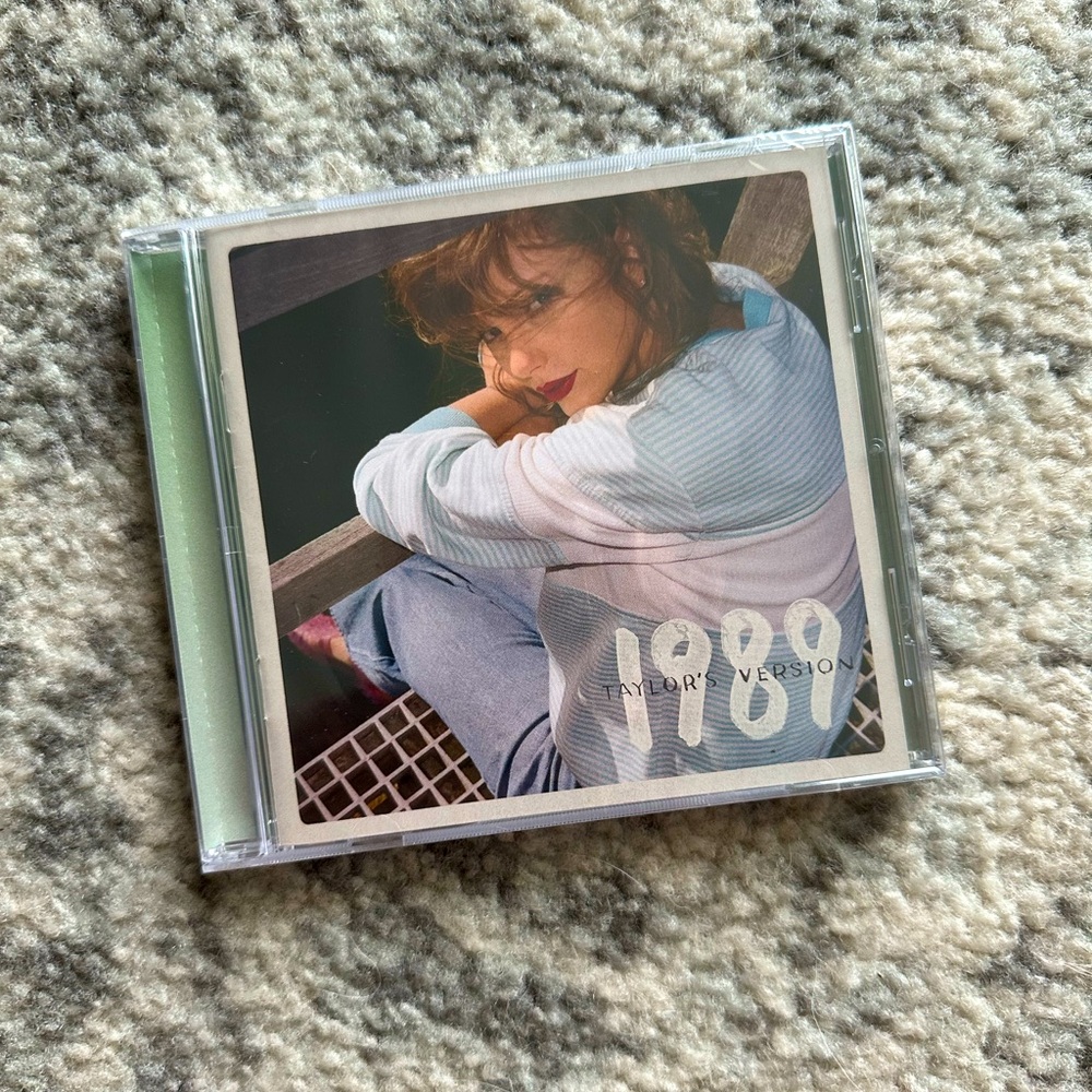 1989 taylor’s version cd - aquamarine green edition sealed